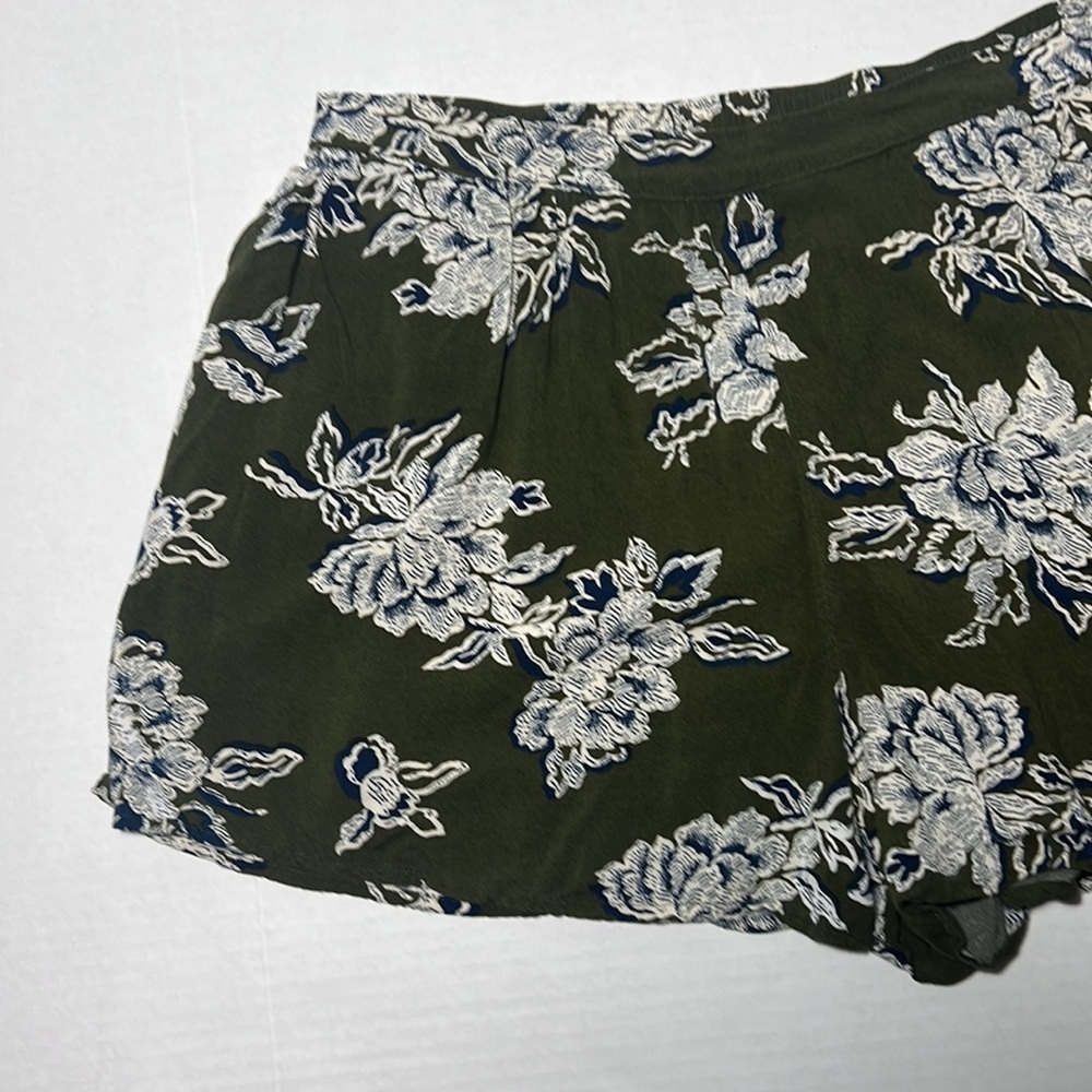 Abercrombie & Fitch Women's Shorts Lot Of 2 Drawstring Pull On Sz M Blue/Green - Picture 10 of 17